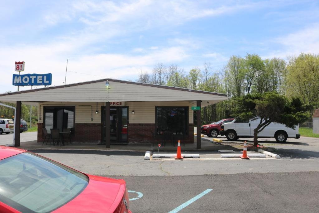 Motel 81 Dalton エクステリア 写真